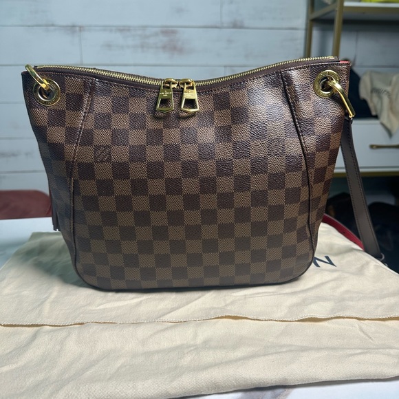 SOLD ❌❌❌Louis Vuitton Damier Ebene South Bank Besace - Picture 4 of 9